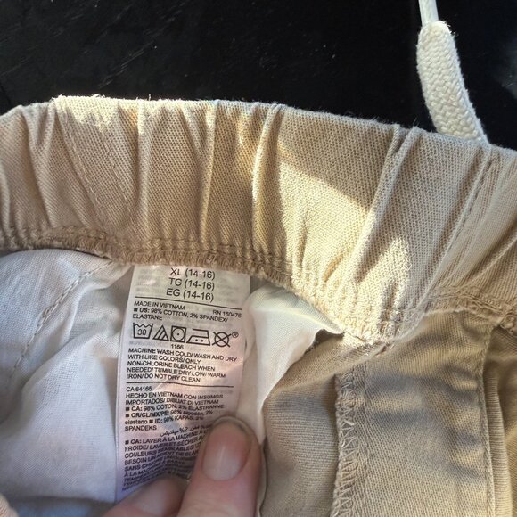 Boys Old Navy Khaki Elastic Shorts Size XL - Picture 2 of 5